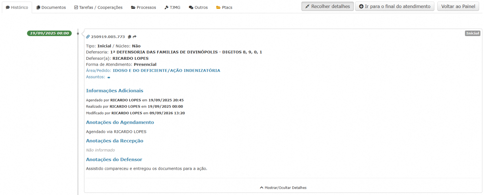 Aba Histórico do atendimento com o botão ligado, que diz Recolher detalhes, ao lado de Ir para o final do atendimento, e o cartão do atendimento já com os detalhes abertos: informações adicionais e anotações do agendamento, da recepção e do defensor